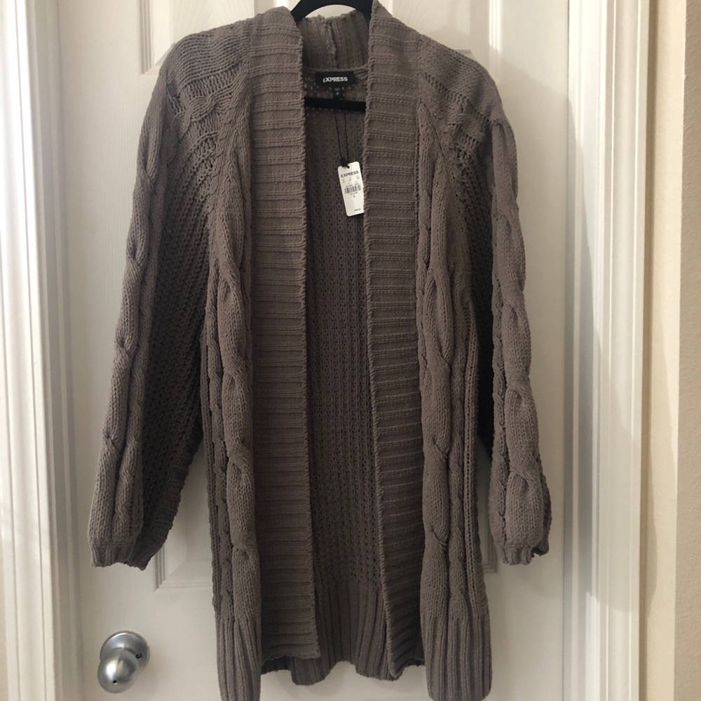 EXPRESS- women’s oversized cardigan